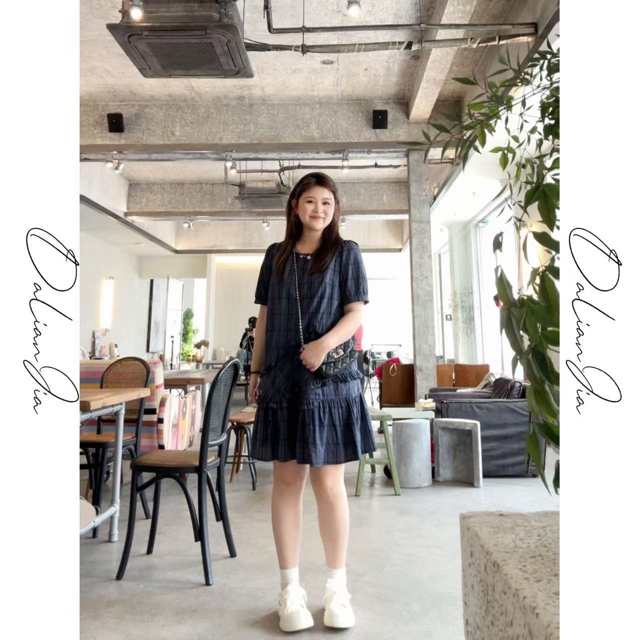 晶咕佳佳【波蓝画家】格纹花边圆领连衣裙显瘦气质高腰休闲