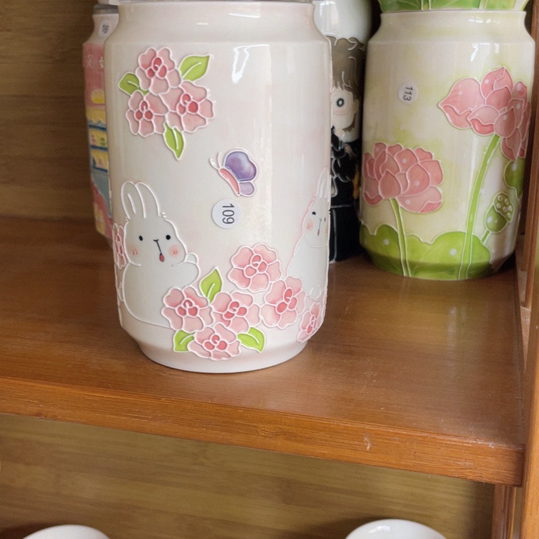 某***某手绘手工制作陶瓷109瑕疵