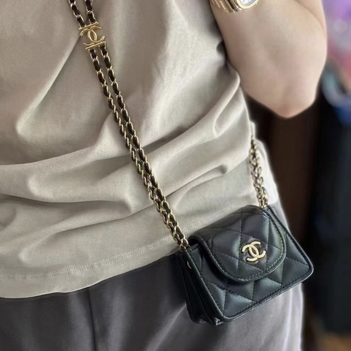 99新 Chanel/香奈儿 98新 奢总管/22k 风琴mini斜挎包/芯片
