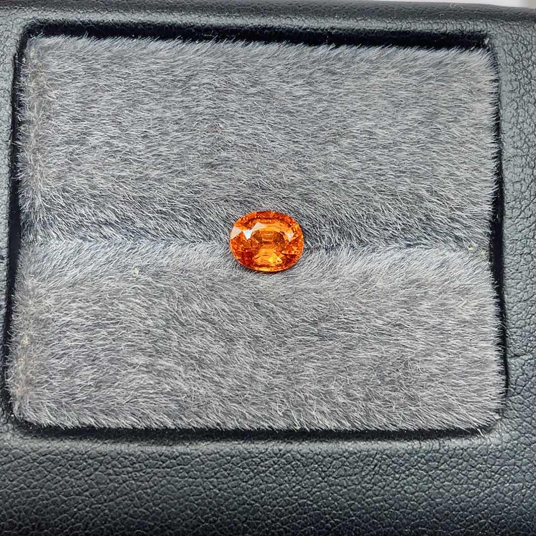 石榴石（芬达石）裸石未镶嵌1.49克拉天然精品芬达石汽水色