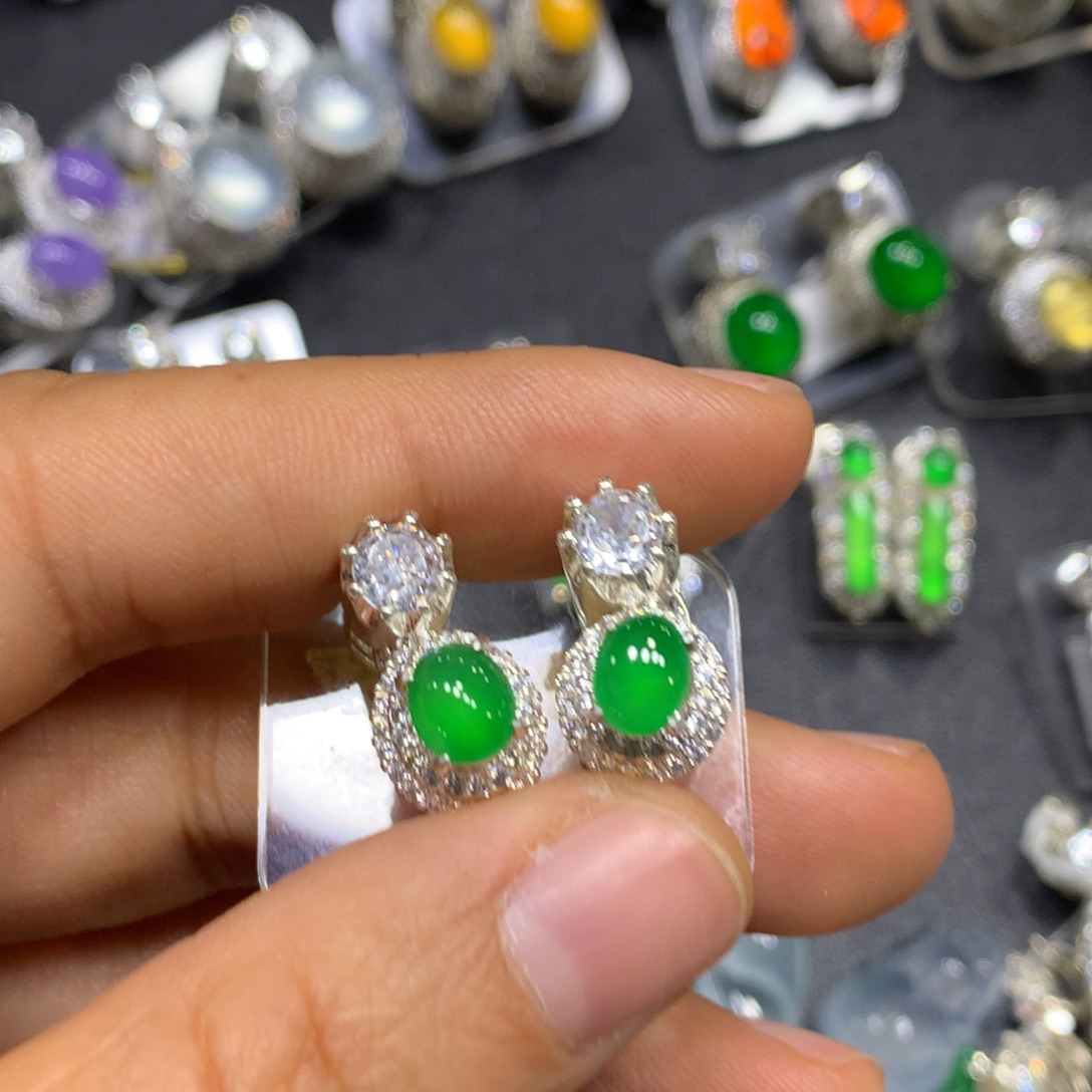 定制翡翠未镶嵌买断不退