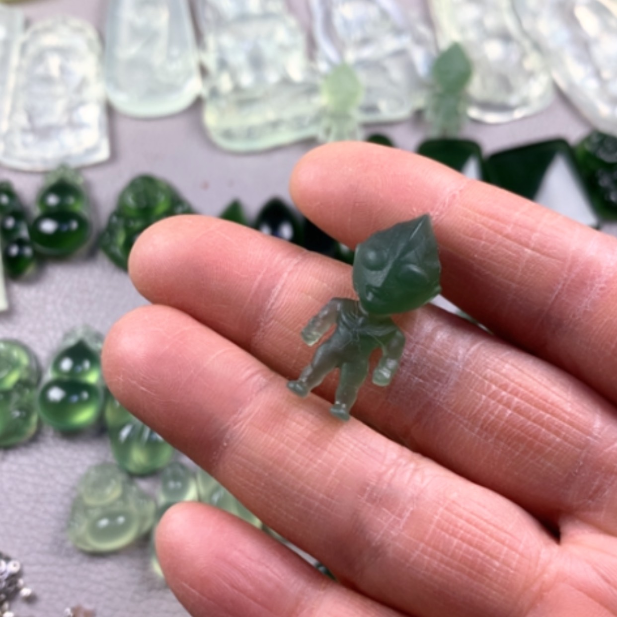 【闪购商品】蛇纹石玉岫玉未镶嵌