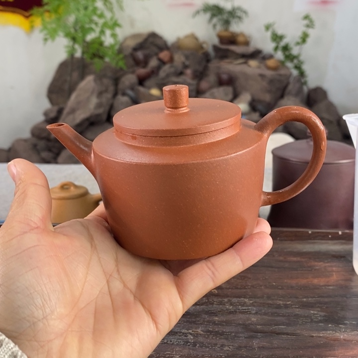 紫砂茶壶老红泥折肩宫灯230左右的容量半手制作微微瑕不退不换