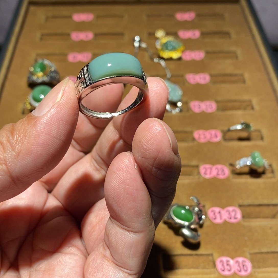 和田玉（碧玉）未镶嵌戒指