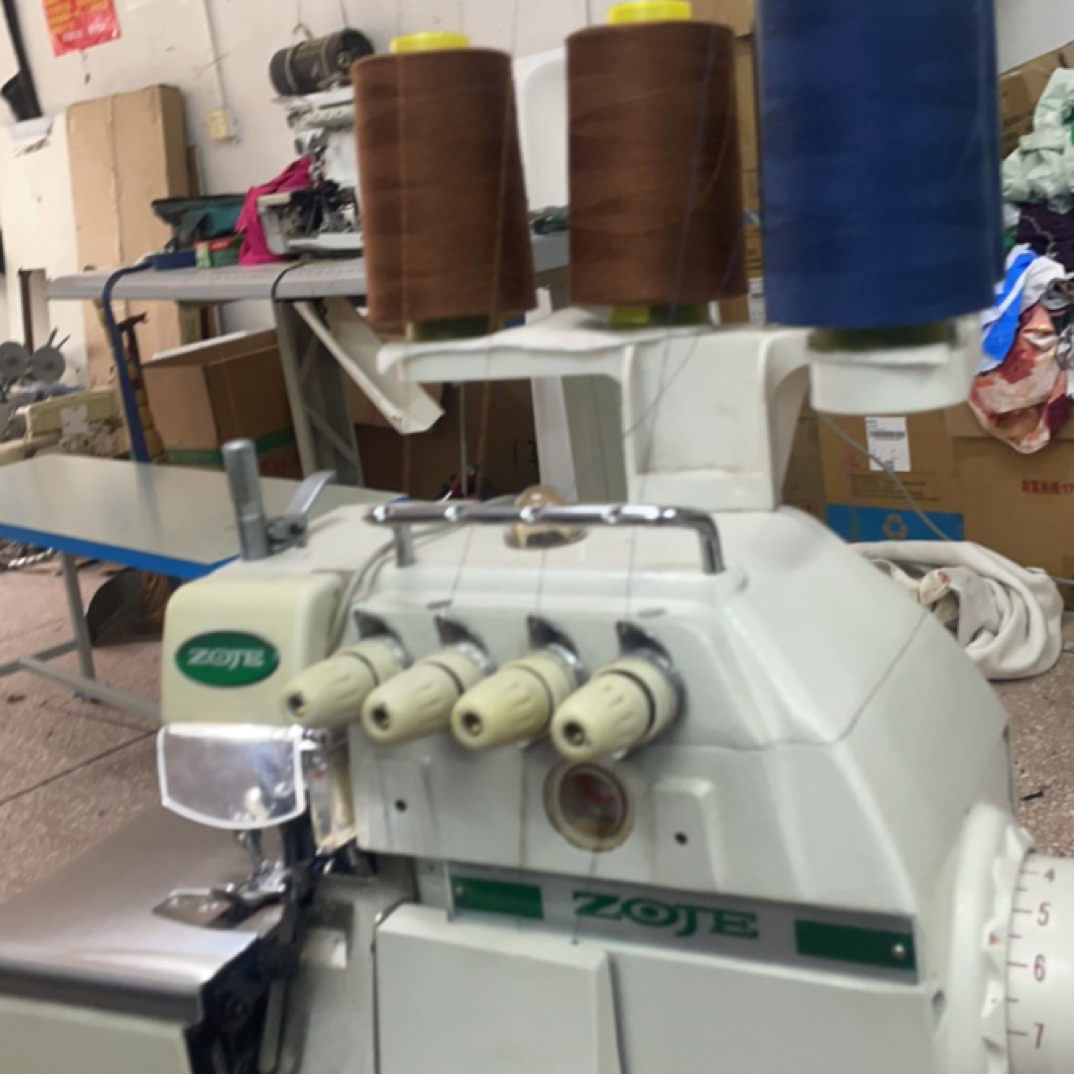 直区静音节能工业四线锁边机