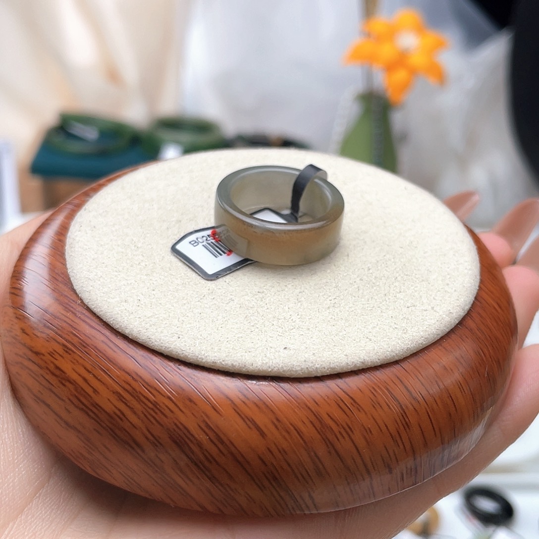 和田玉未镶嵌戒指蓝糖窄直切18.6v238