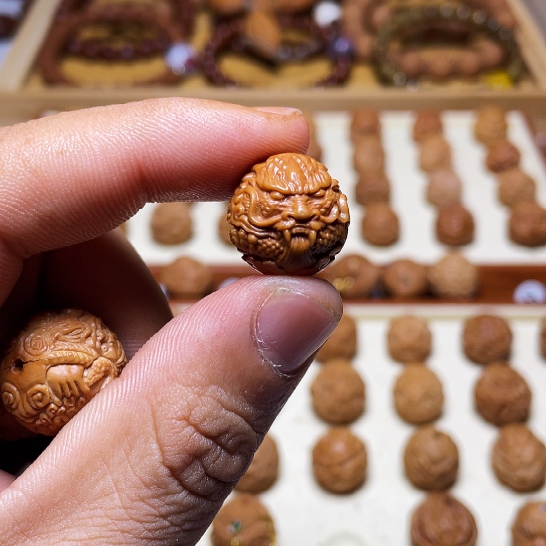 主***品猴头核桃吊坠17左右猴头核桃龙