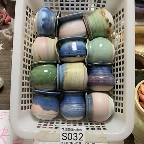 紫砂花盆032 微瑕品口径3到4左右