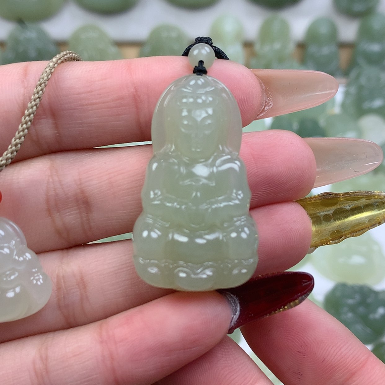 【闪购商品】颈饰未镶嵌和田玉