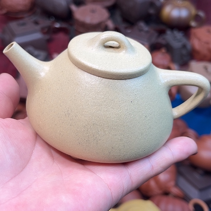 紫砂茶壶瑕疵……………………