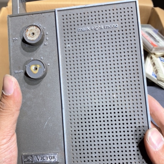 8新自***心中古商品，瑕疵品，不包好坏。822