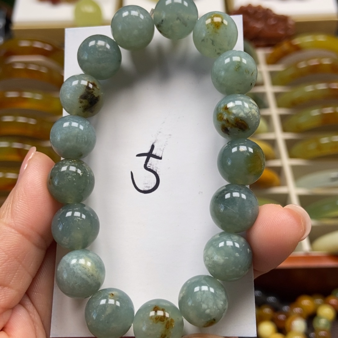 蛇纹石玉手串未镶嵌