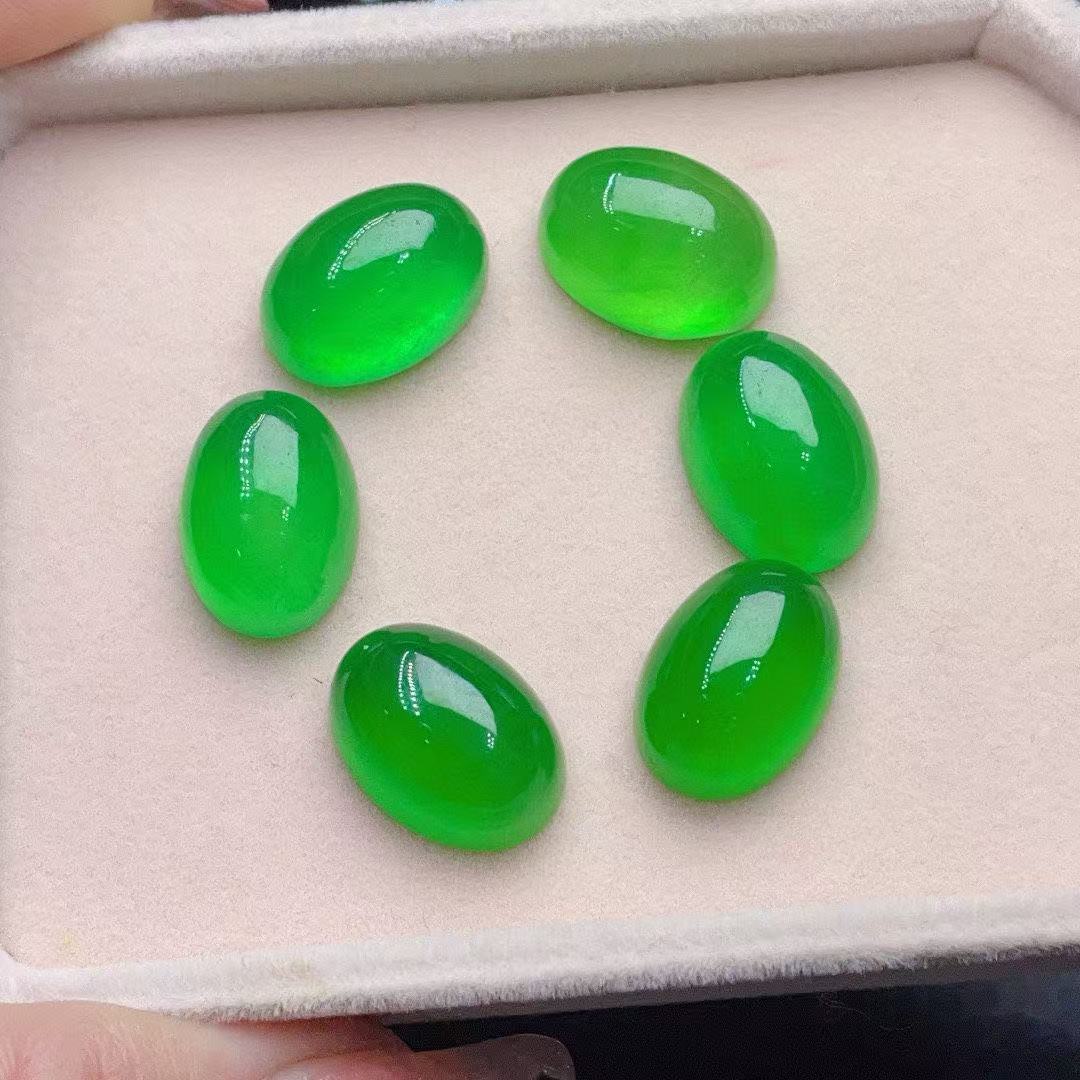 天然缅甸翡翠满绿蛋面（多样性发货）