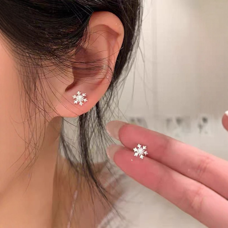 合金锆石耳饰 韩版轻奢小众设计感雪花耳钉ins风超闪微镶锆石耳饰