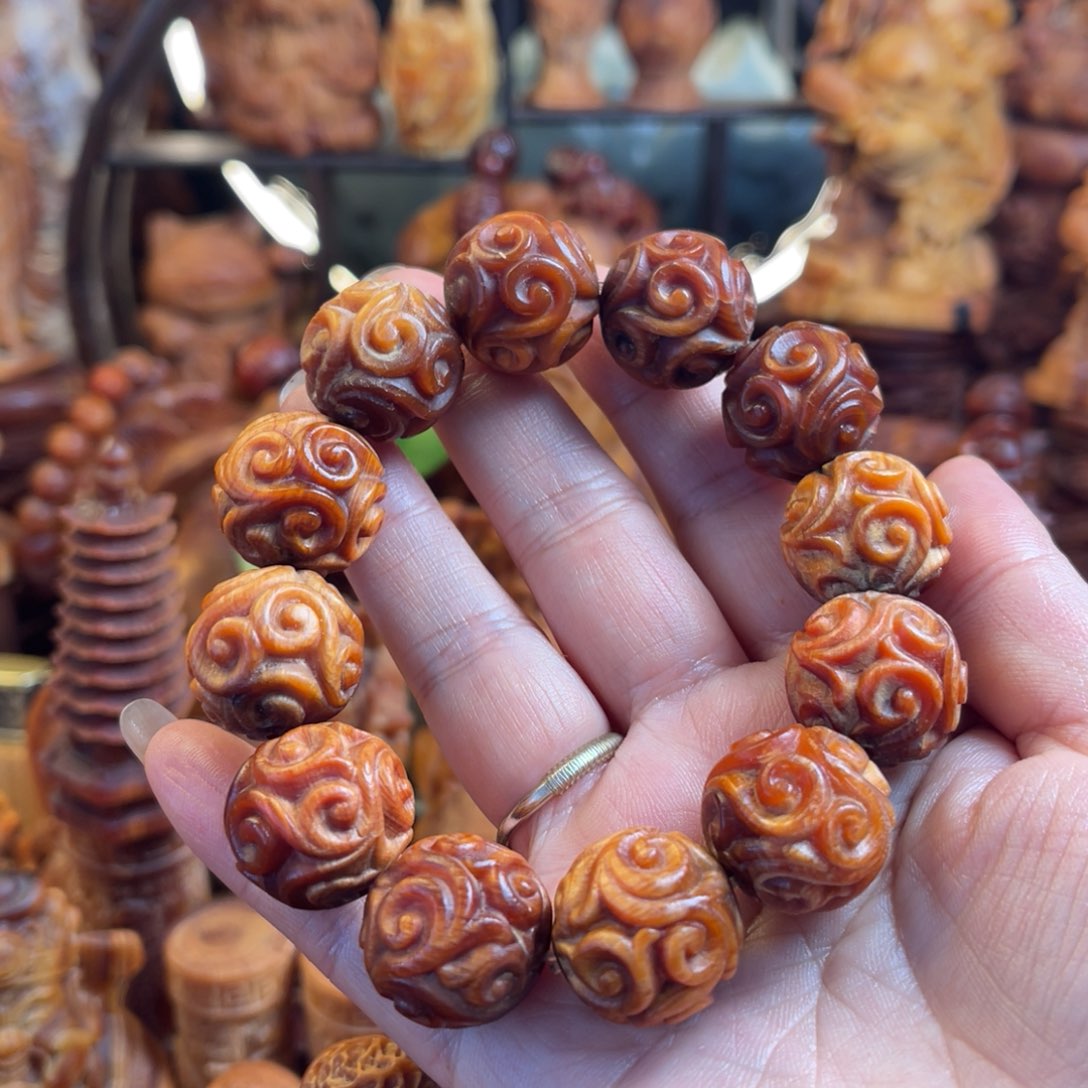 松木（琥珀木）其他微瑕祥云手串