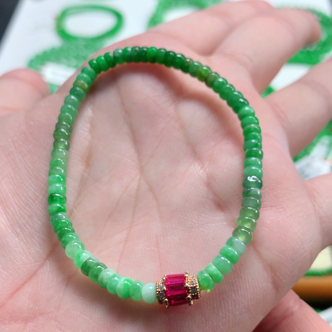 翡翠未镶嵌手链翡翠