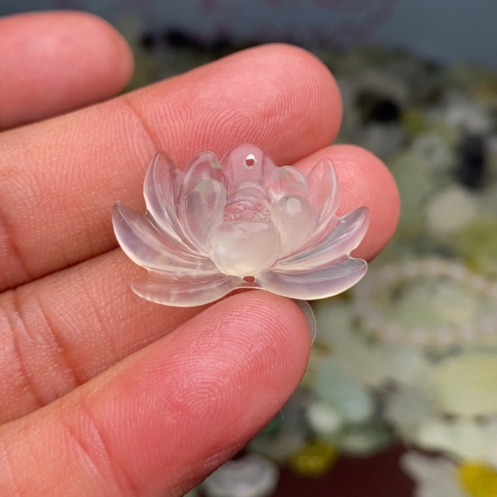 蛇纹石玉颈饰合金57
