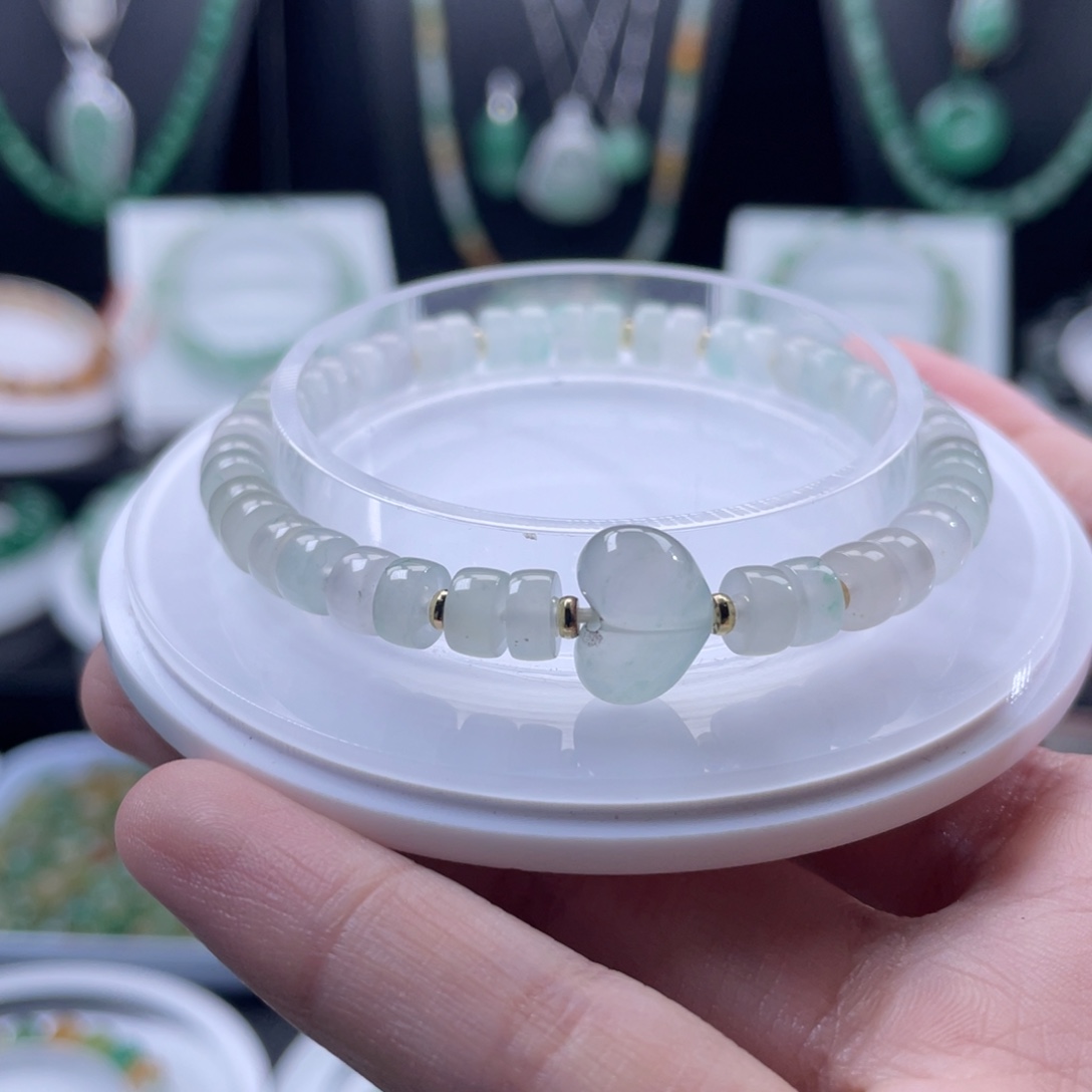 石英质玉（非洲翠）合金手串