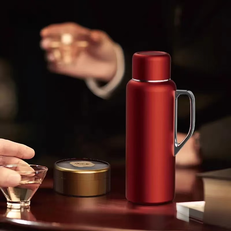 红色保温杯不锈钢电子温显示焖茶杯700ml