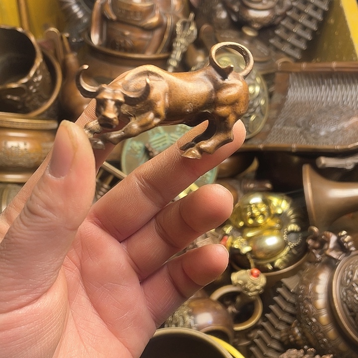 诚信经营铜器摆件