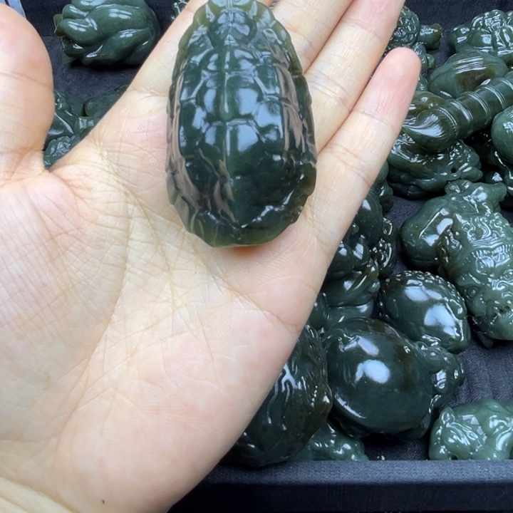 和田玉（糖玉）未镶嵌挂件