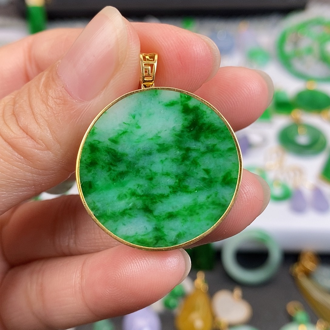 吊坠(不含链)18K金镶嵌翡翠红****儿