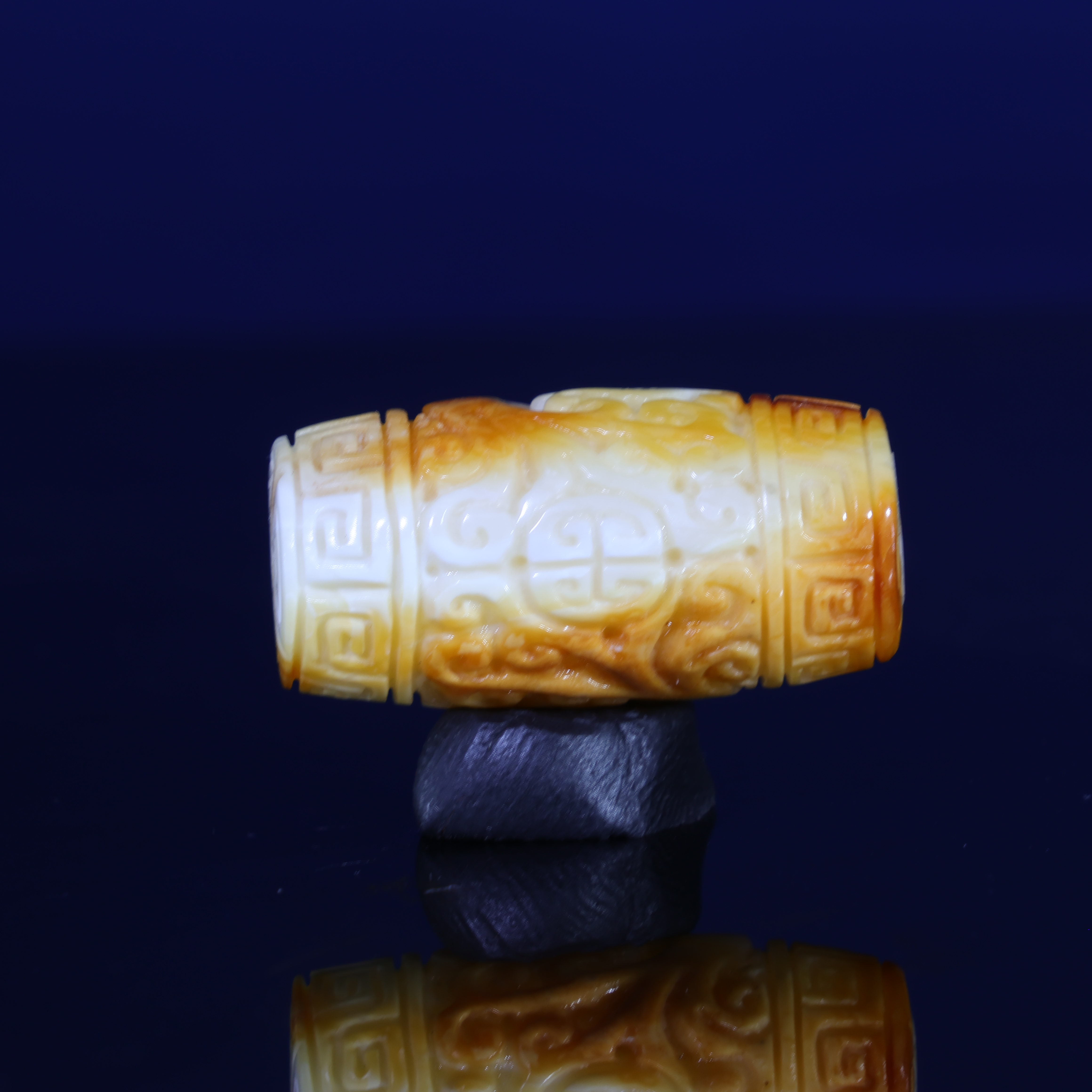 13m蜜蜡桶珠一物一图白蜡白花沁色雕刻仿古龙单珠锁骨配饰C714