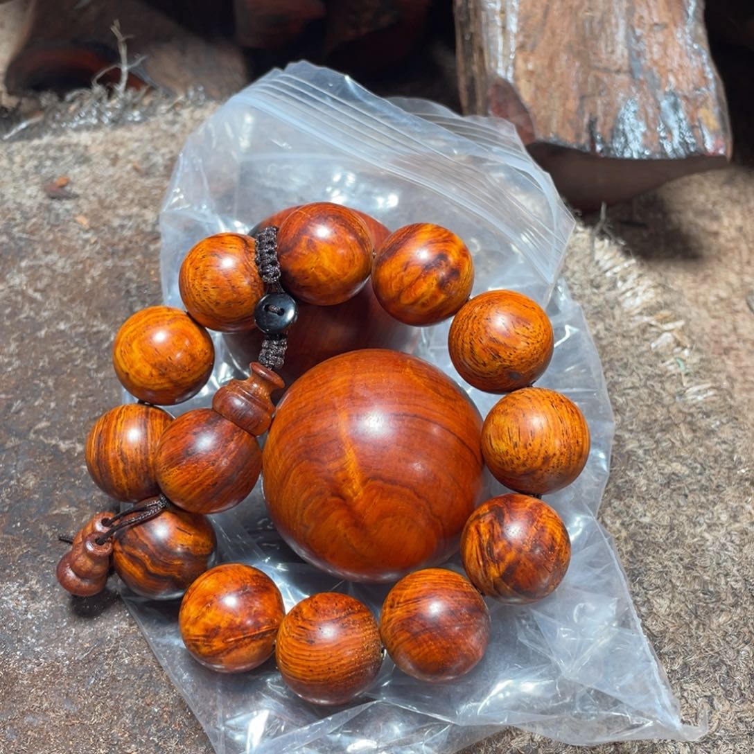 【闪购商品】交趾黄檀（大红酸枝）艺***业