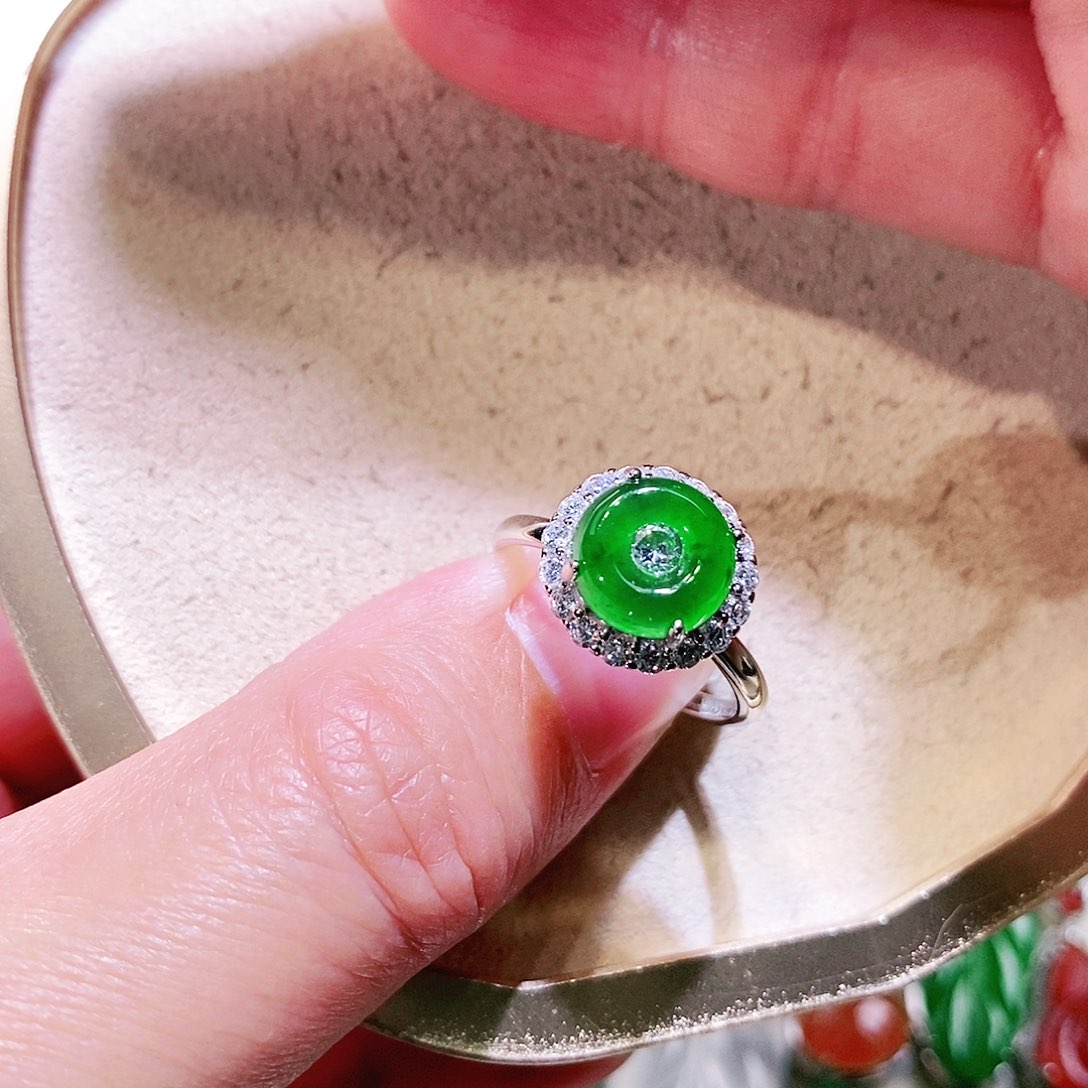 【闪购商品】翡翠挂件未镶嵌裸石