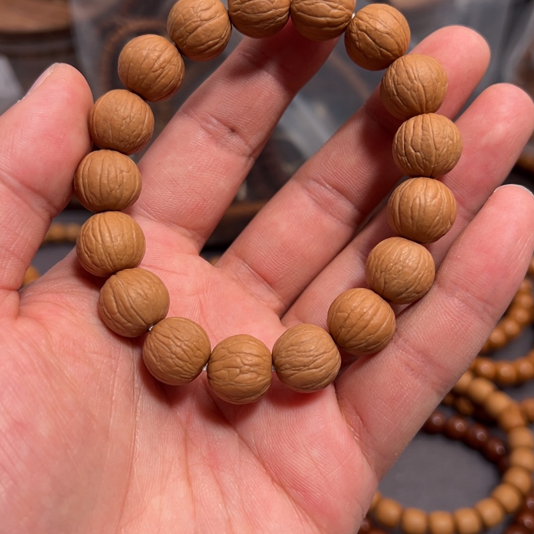 猴头核桃吊坠那**夏聚宝盆