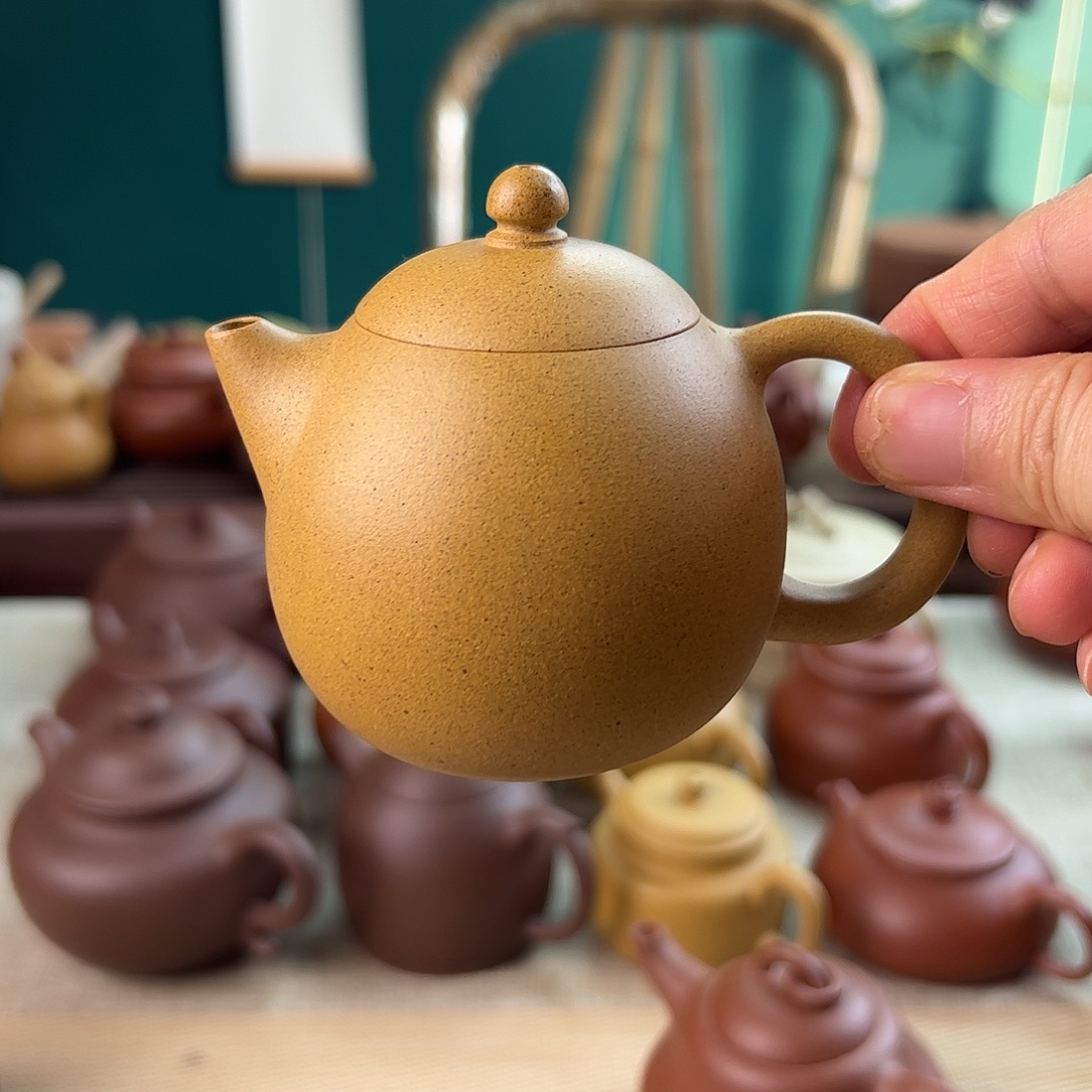 小***咪紫砂茶壶原矿泥料手工制作