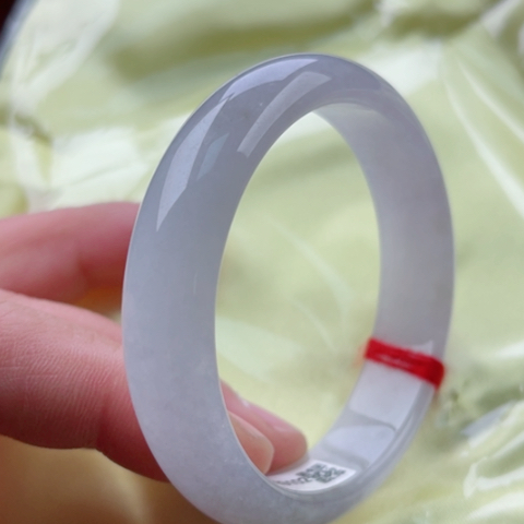 翡翠手镯未镶嵌正51.5