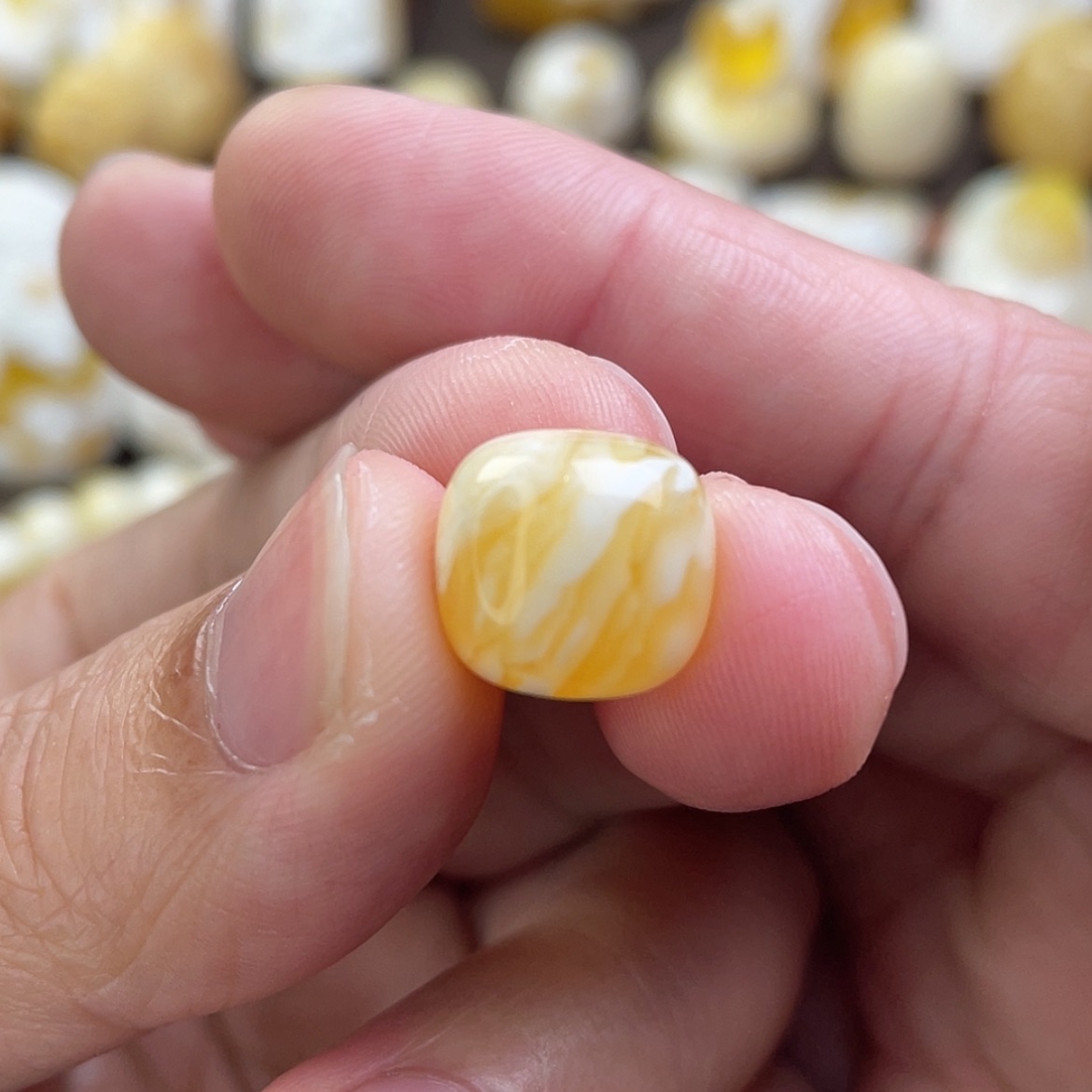 【闪购商品】琥珀裸石未镶嵌琥珀蜜蜡
