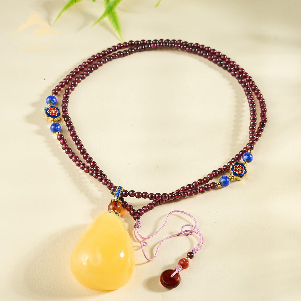 宝梵陀蜜蜡挂饰   4318  kr