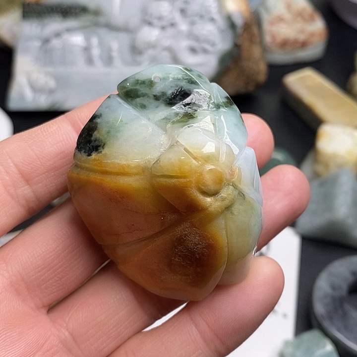 翡翠未镶嵌颈饰天然翡翠17