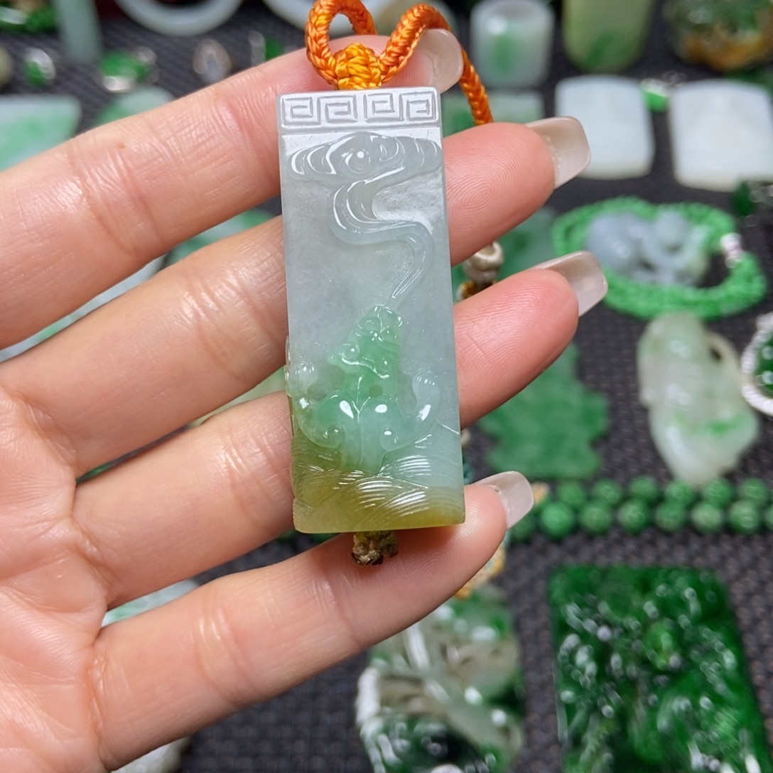 *****翡翠未镶嵌挂件清