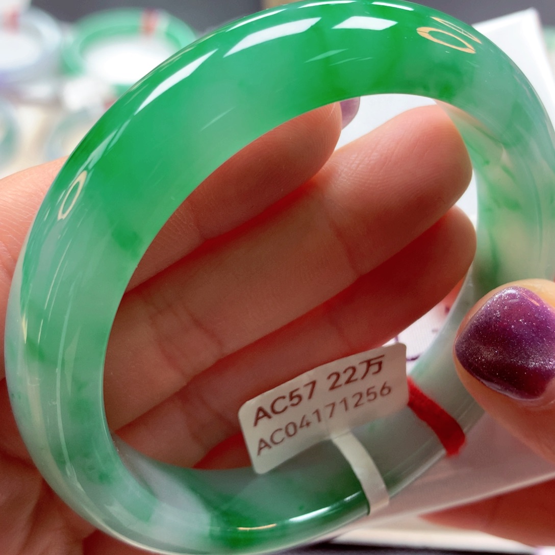 翡翠手镯未镶嵌10号85