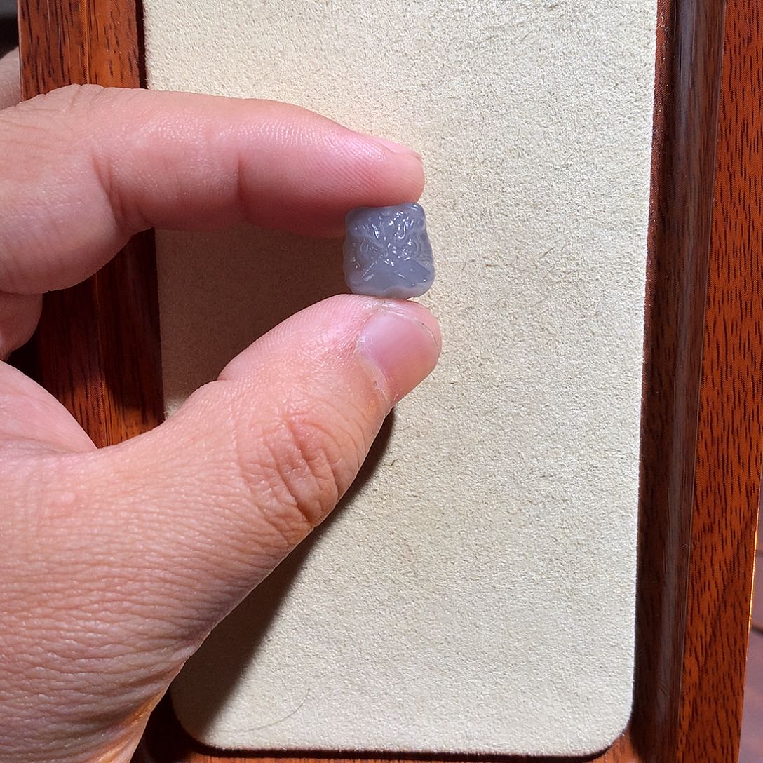 和田玉未镶嵌车挂和田玉 114