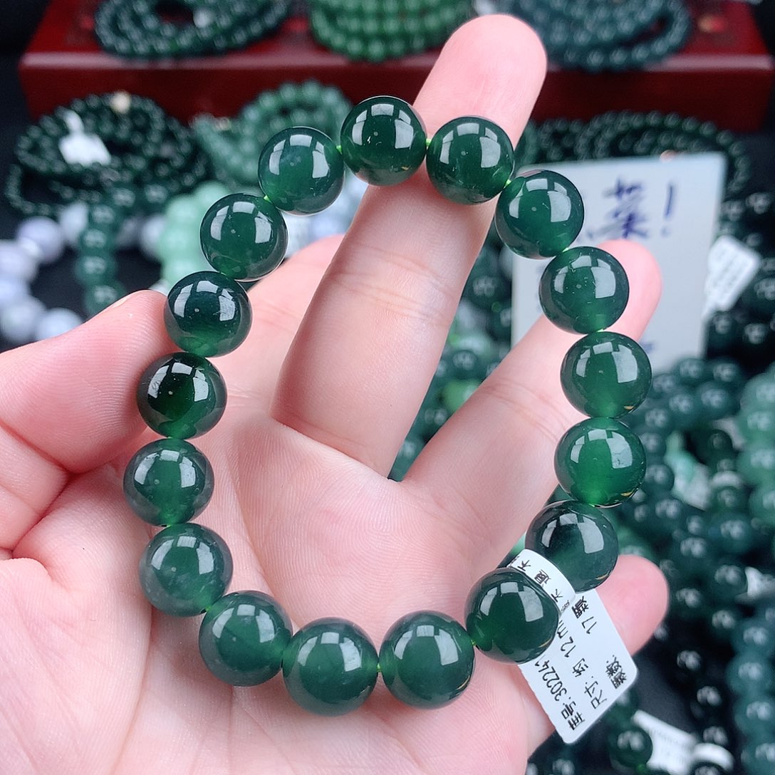 翡翠未镶嵌毛衣链