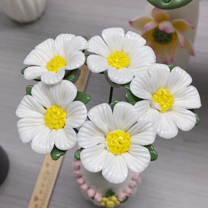 陶瓷陶瓷材料小雏菊