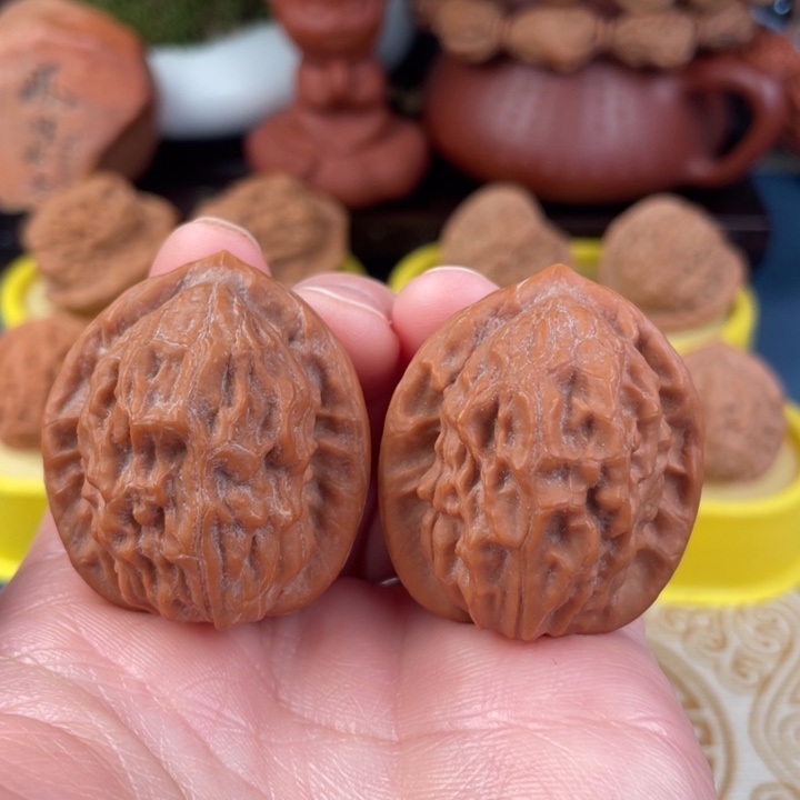 吊坠文玩核桃诗***。大红袍35