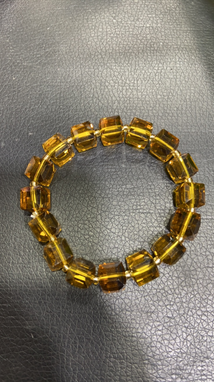 D 383 黄方糖手串