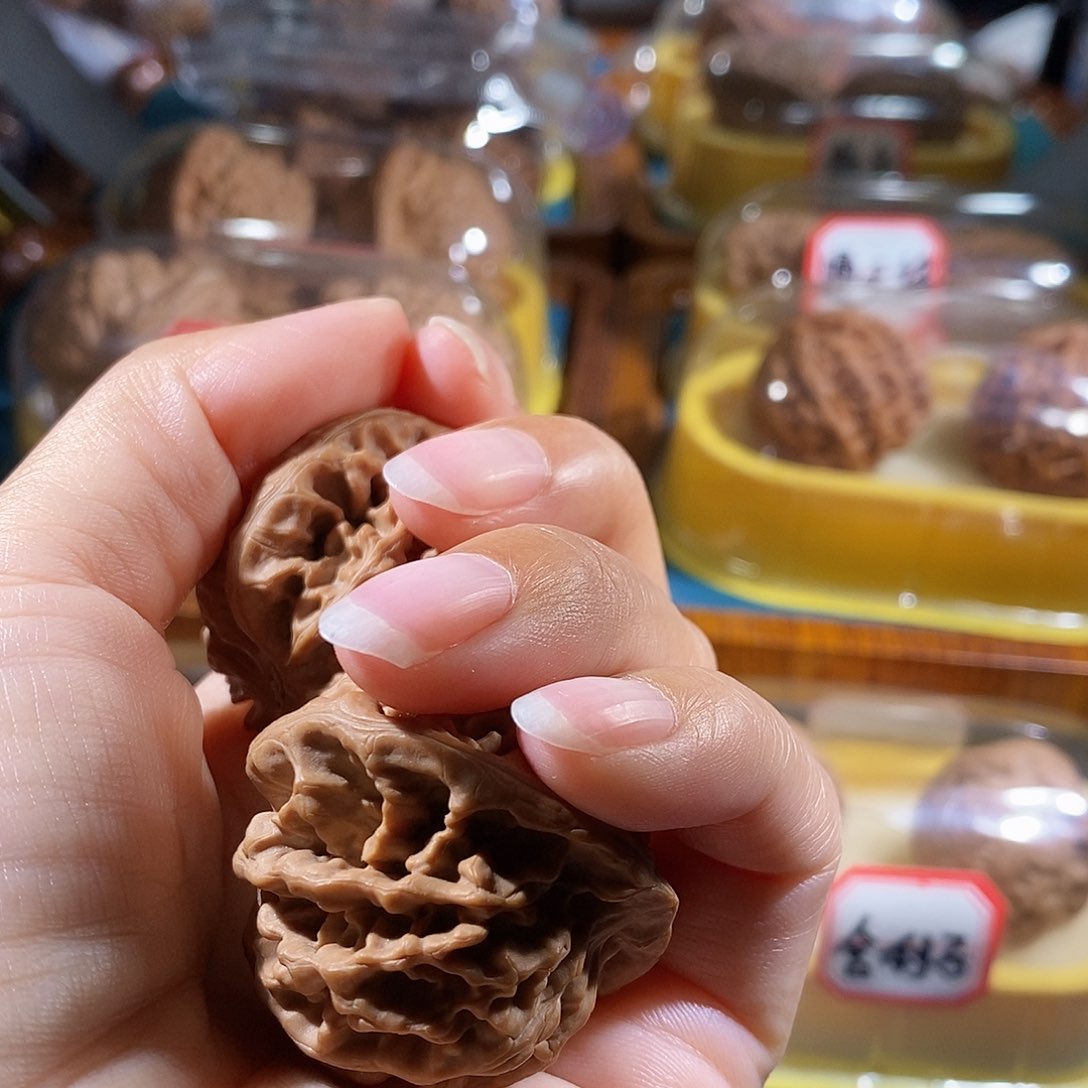 文玩核桃吊坠心**念秦闷