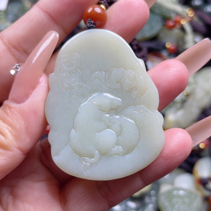 和田玉颈饰未镶嵌双面