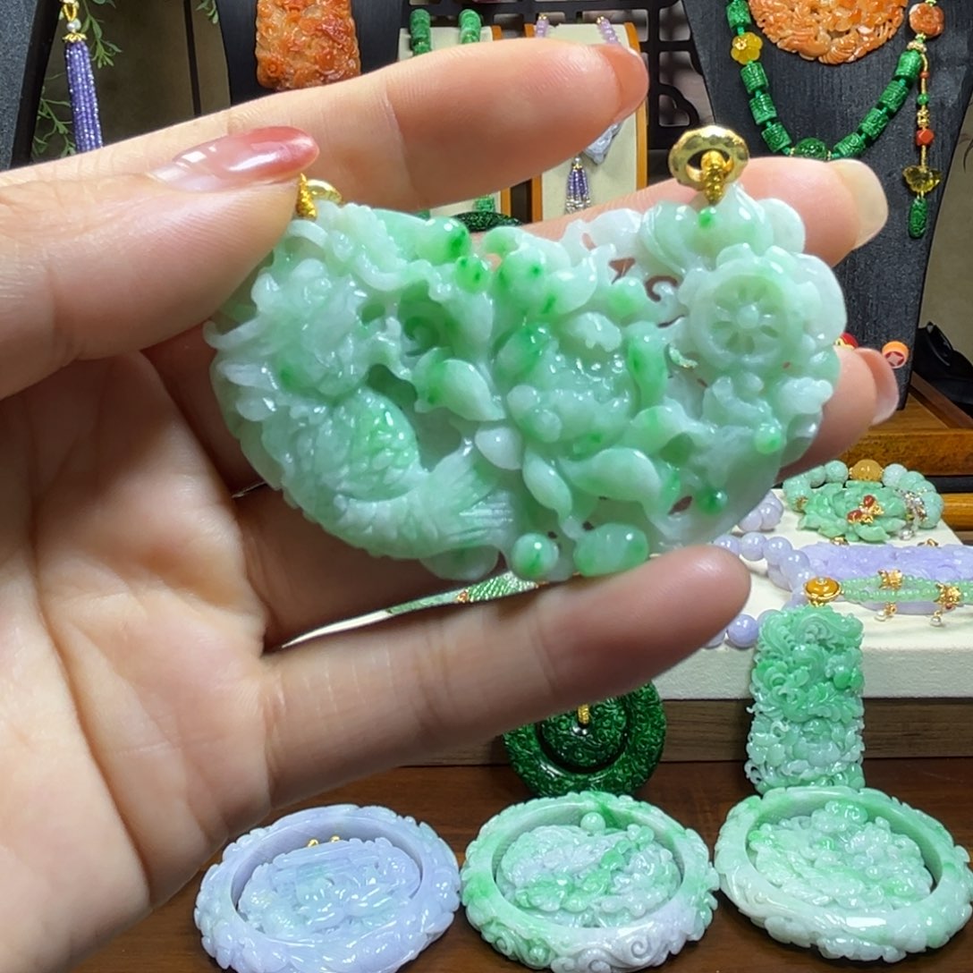 翡翠未镶嵌颈饰天然翡翠