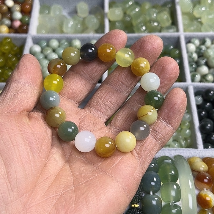 合金蛇纹石玉颈饰