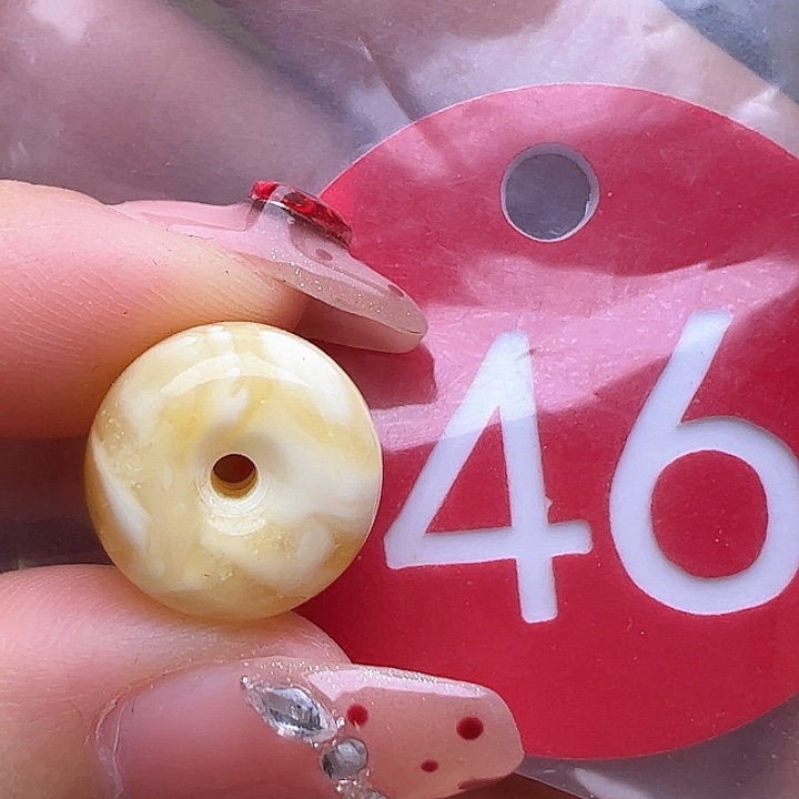 未镶嵌蜜蜡裸石内裂 13.3/8.8mm 墩子