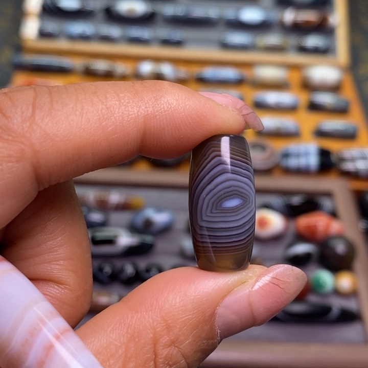 未镶嵌玛瑙/玉髓珠宝半成品坤*