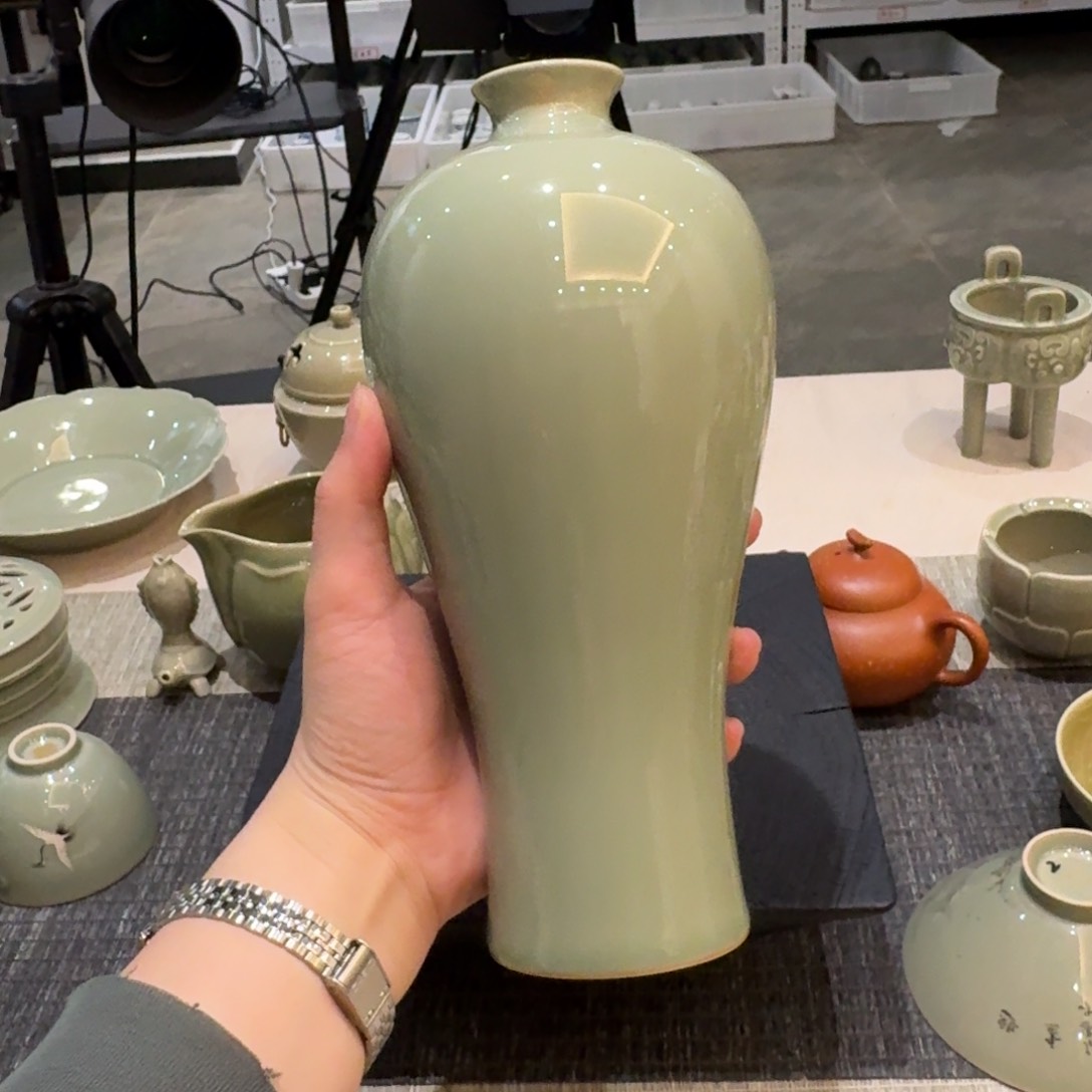 梅瓶。。。。。。。。。。。。。。。