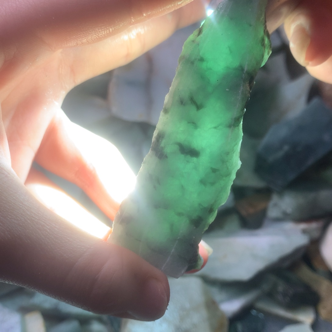 翡翠颈饰未镶嵌缅甸翡翠